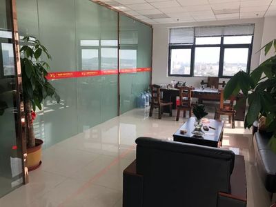 防城港金灏贸易入驻口岸联检大楼 五金交电领域再启新程