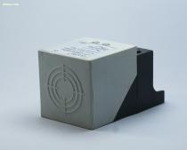 35mm检测距离方形接近开关Q4035 替代P+F NRN35-L3-A2-V1的优质选择